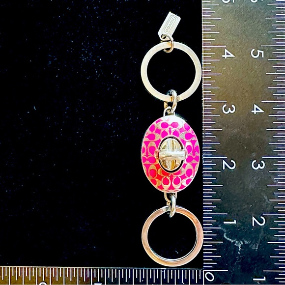 Coach Accessories - Coach - Turn Lock Valet Double sided keychain, Signature C pattern w/pink enamel
